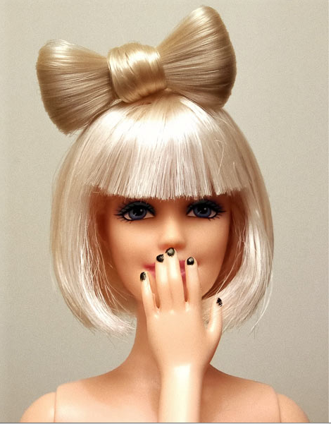 Lady Gaga-Bow Wig-Hairpiece. Share this: